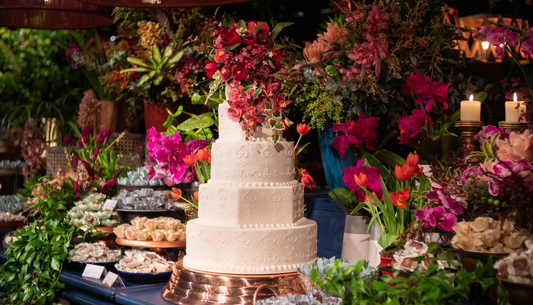 What Are the Top Wedding Cake Trends in Toronto Right Now?